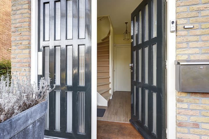 Photo 6 of Van Diemenlaan 14