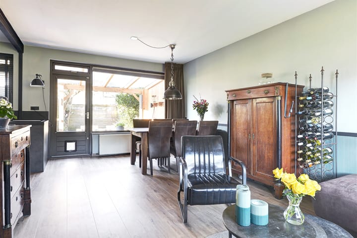 Photo 8 of Van Diemenlaan 14