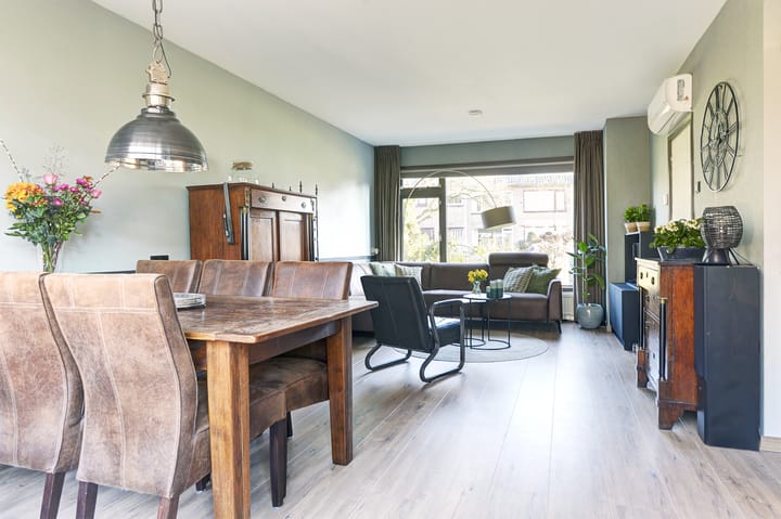 Photo 11 of Van Diemenlaan 14