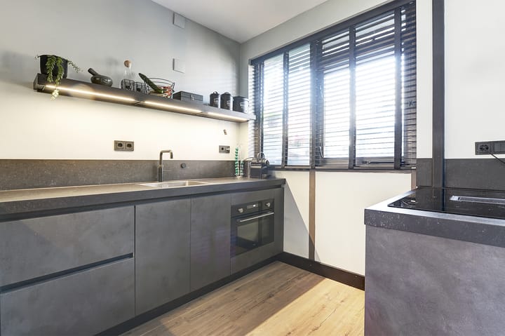 Photo 14 of Van Diemenlaan 14