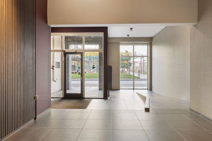 Foto 9 van San Marinostraat 107