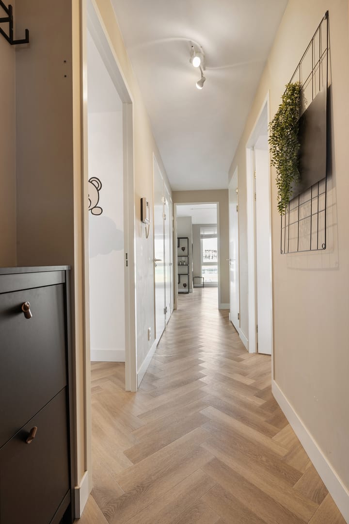 Foto 13 van San Marinostraat 107