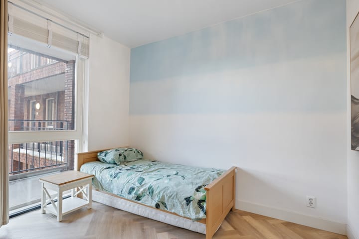 Foto 17 van San Marinostraat 107