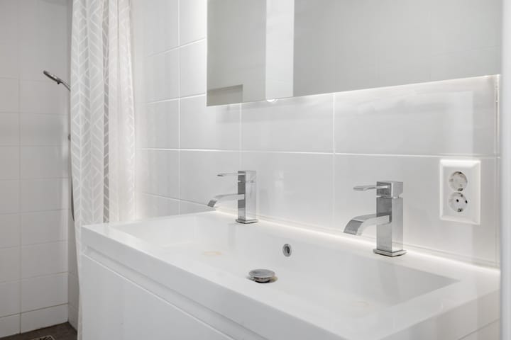 Foto 20 van San Marinostraat 107