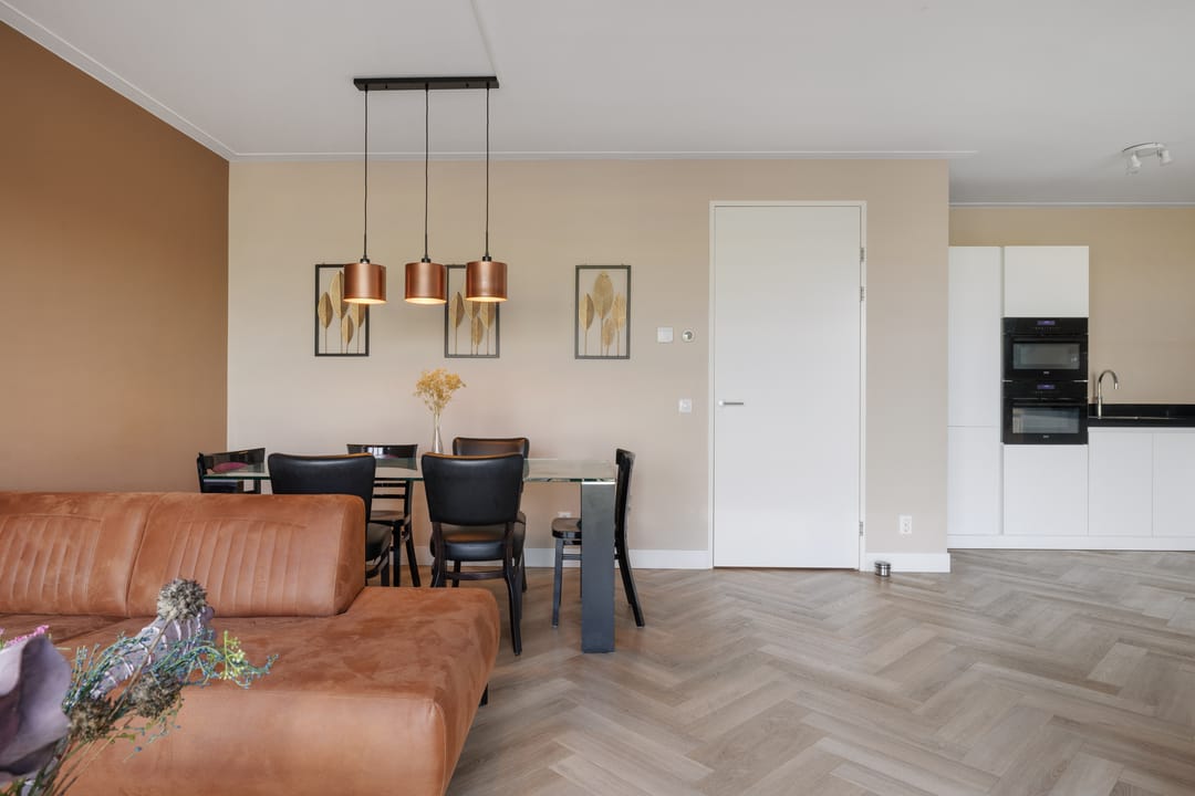 Foto 28 van San Marinostraat 107