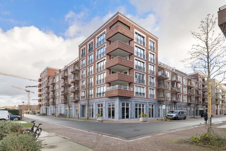 Foto 37 van San Marinostraat 107