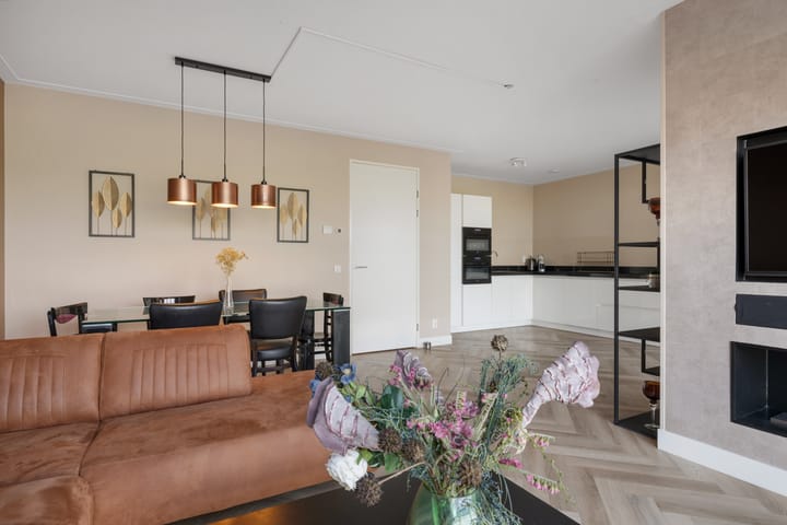 Foto 26 van San Marinostraat 107