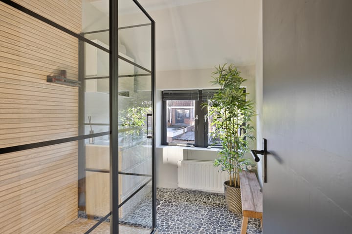 Foto 4 van Palmboomstraat 91