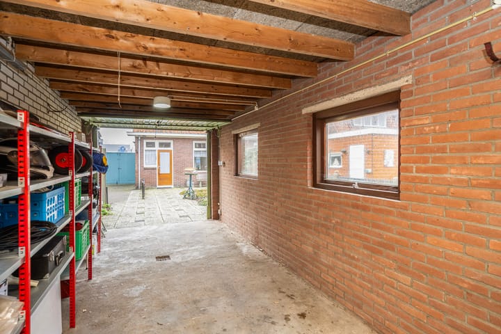 Foto 24 van Westeinde 10