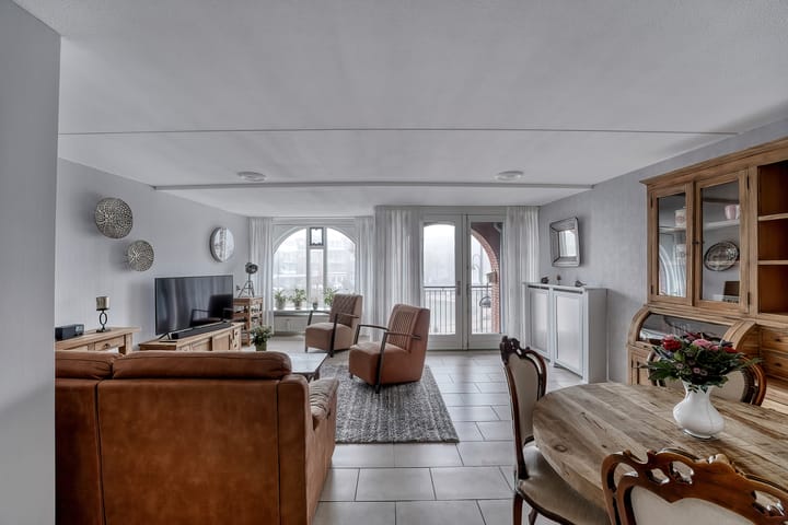 Foto 15 van Tramstraat 64