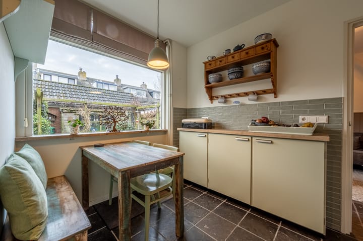 Photo 15 of A.W. Lipsstraat 14