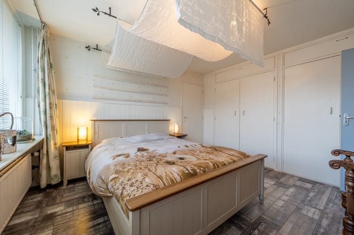 Photo 21 of A.W. Lipsstraat 14