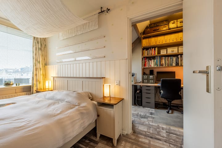 Photo 22 of A.W. Lipsstraat 14