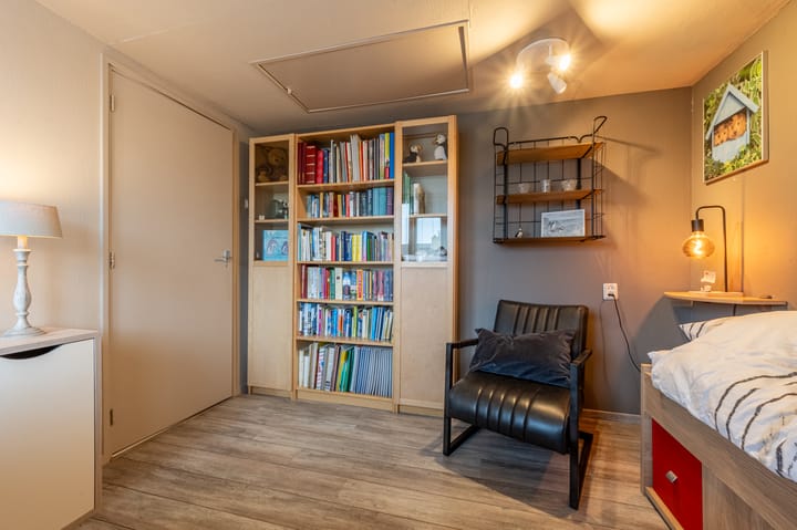 Photo 37 of A.W. Lipsstraat 14