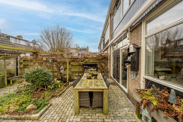 Photo 39 of A.W. Lipsstraat 14