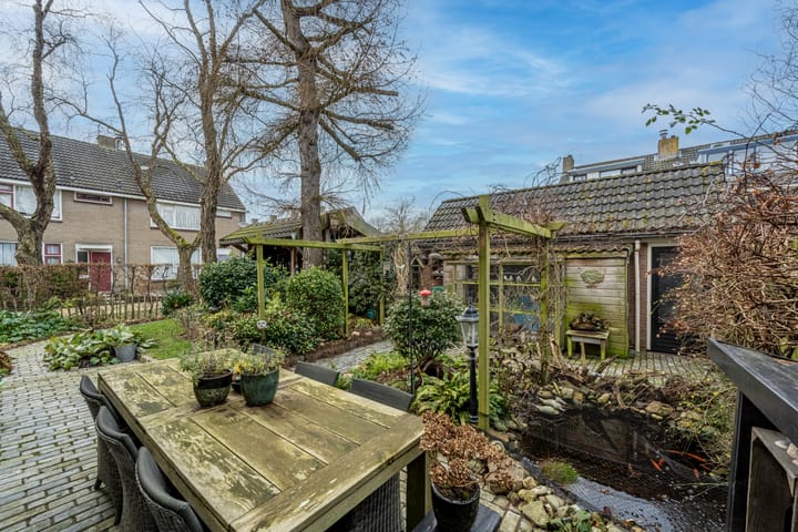 Photo 40 of A.W. Lipsstraat 14