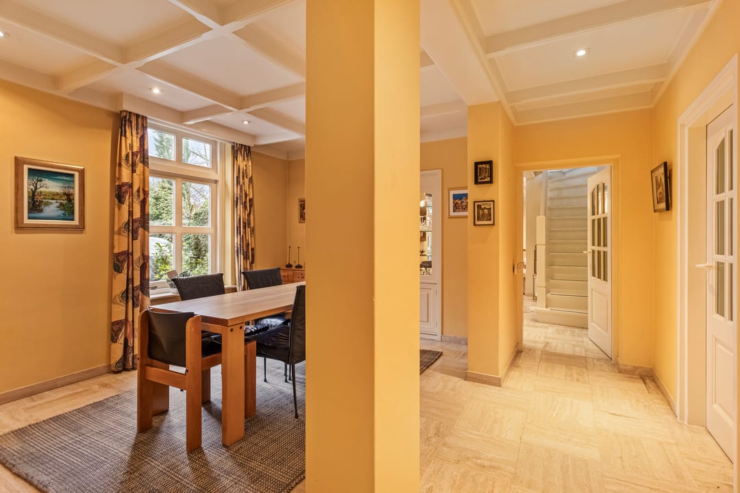 Foto 11 van Hout oost 12