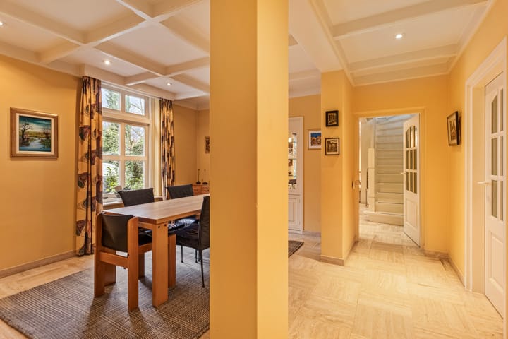 Foto 11 van Hout oost 12