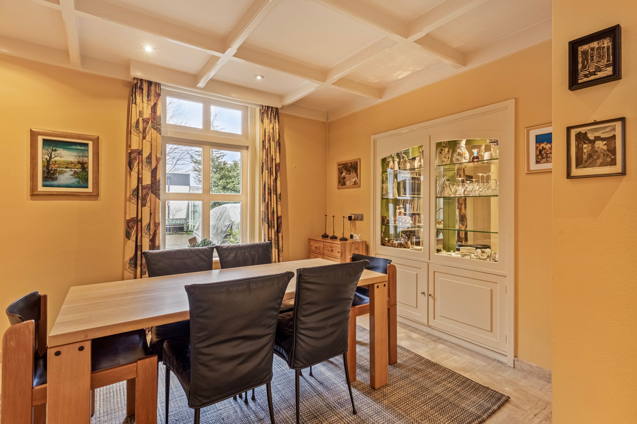 Foto 15 van Hout oost 12