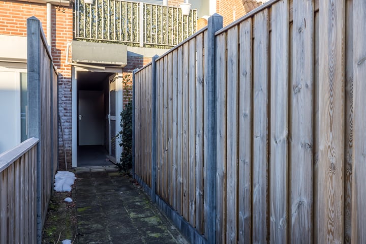 Bekijk foto 4 van Landvoogdstraat 84