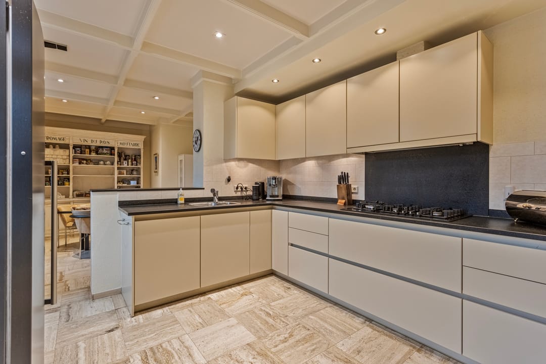 Foto 26 van Hout oost 12