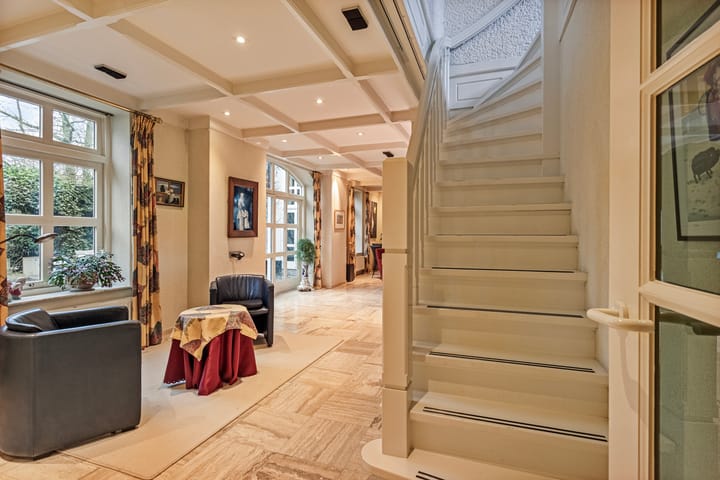 Foto 30 van Hout oost 12