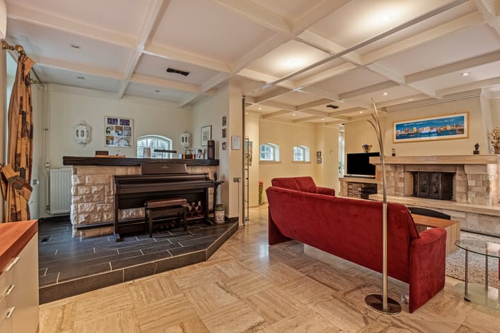 Foto 37 van Hout oost 12