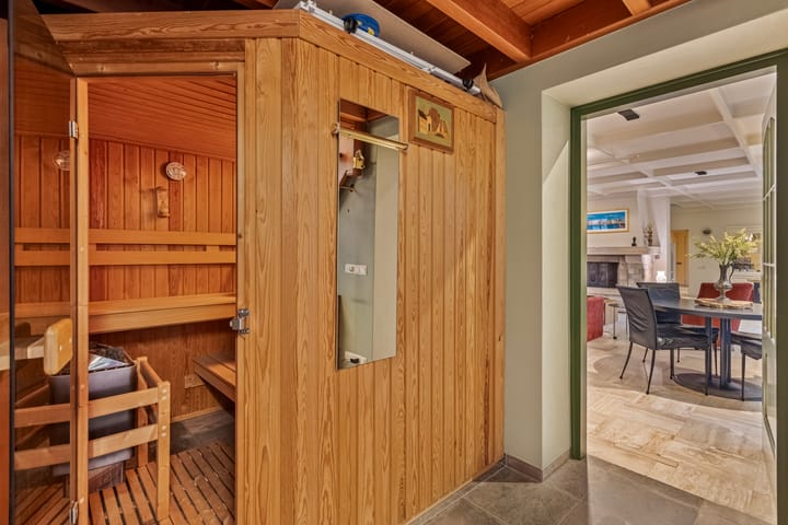 Foto 41 van Hout oost 12