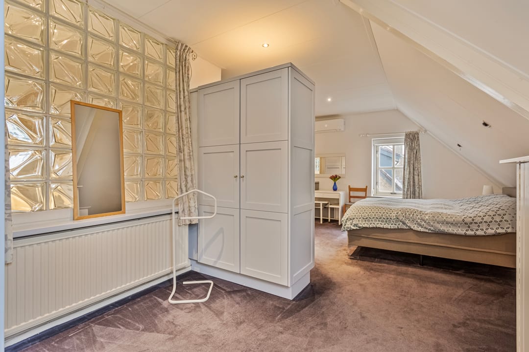 Foto 53 van Hout oost 12