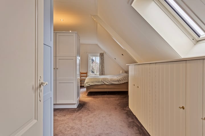 Foto 52 van Hout oost 12