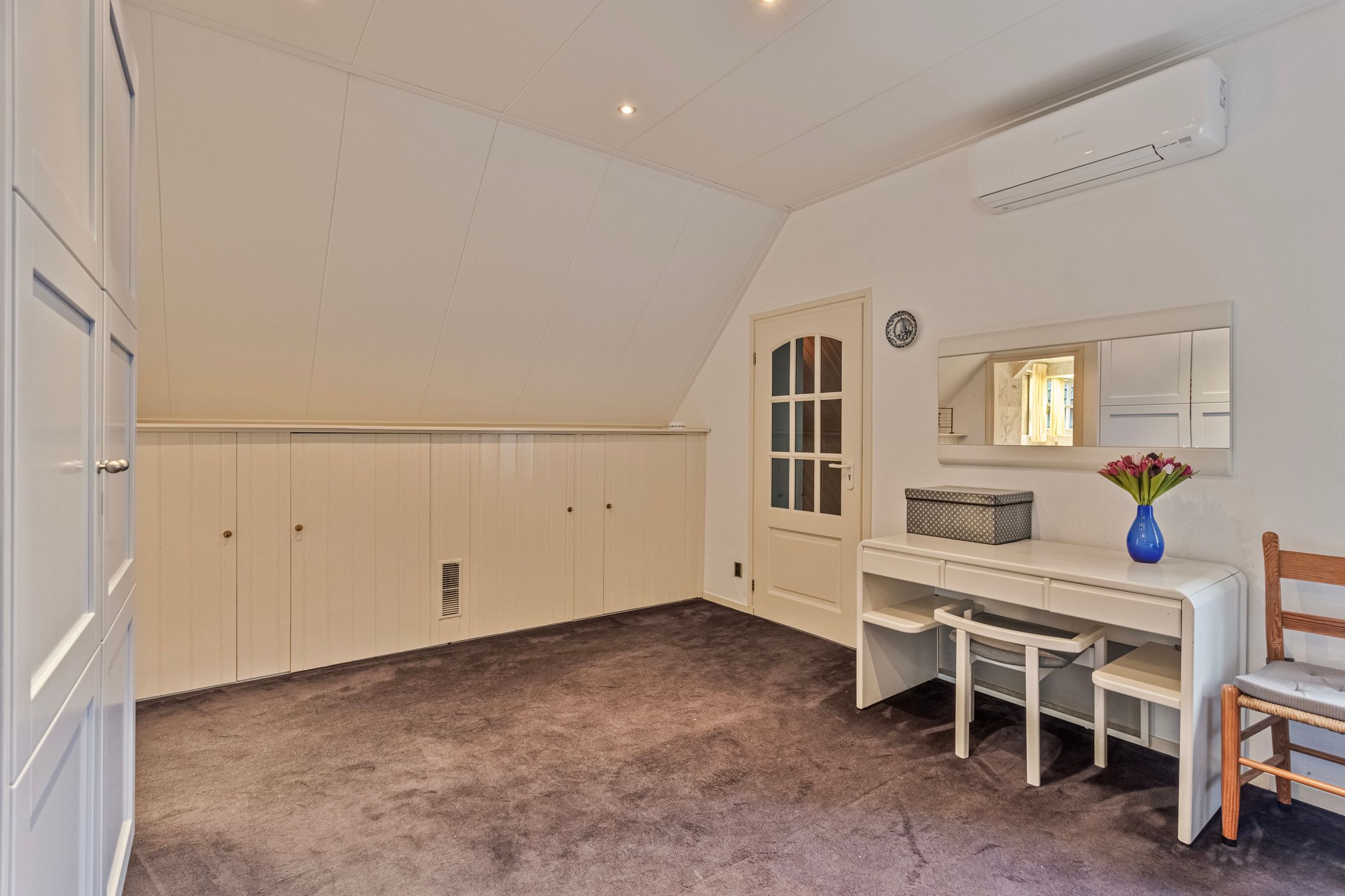 Foto 57 van Hout oost 12