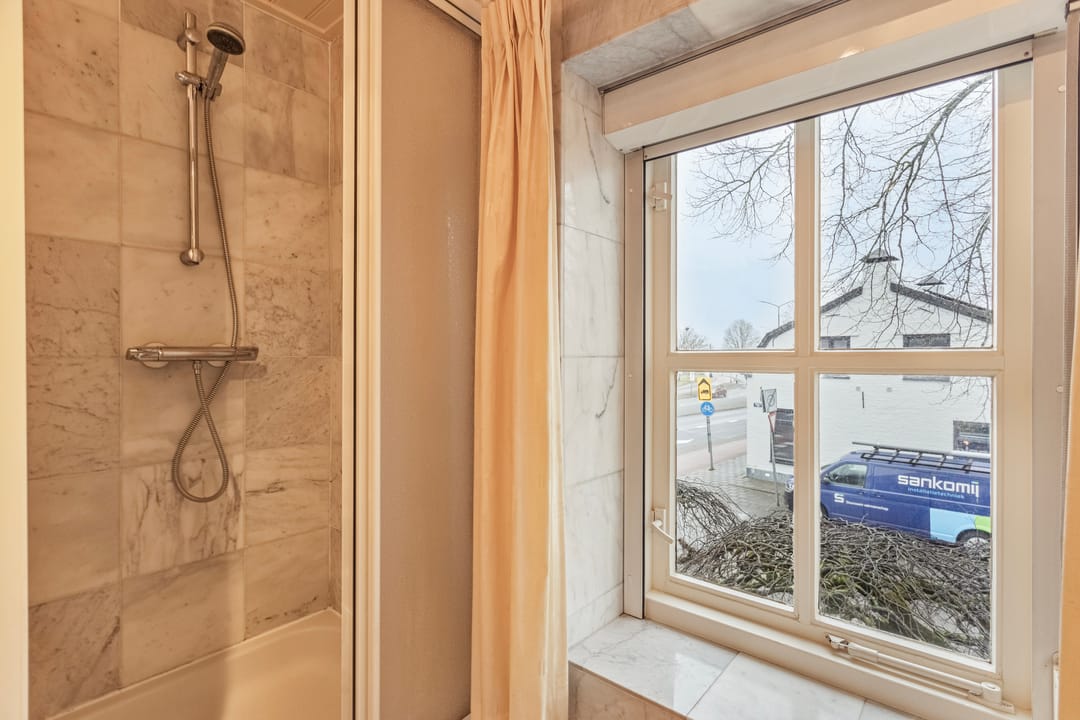 Foto 61 van Hout oost 12