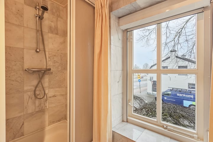 Foto 61 van Hout oost 12