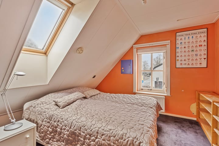 Foto 68 van Hout oost 12