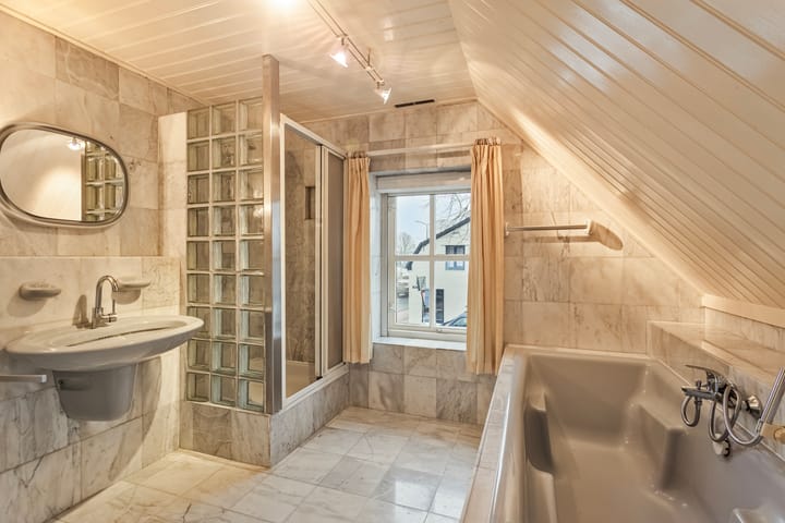 Foto 70 van Hout oost 12