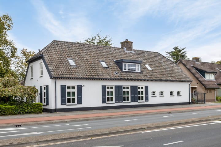 Foto 90 van Hout oost 12