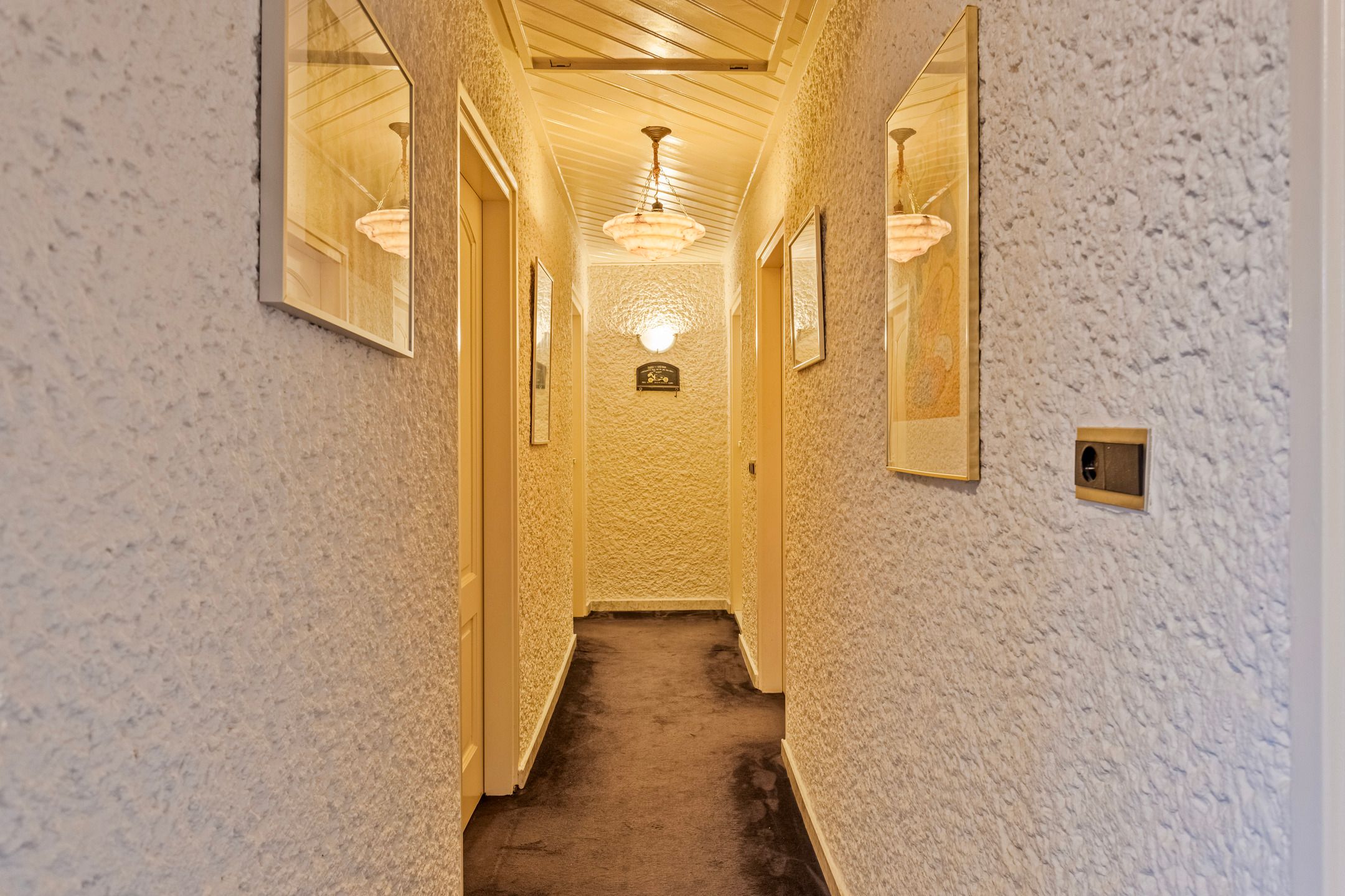 Foto 75 van Hout oost 12