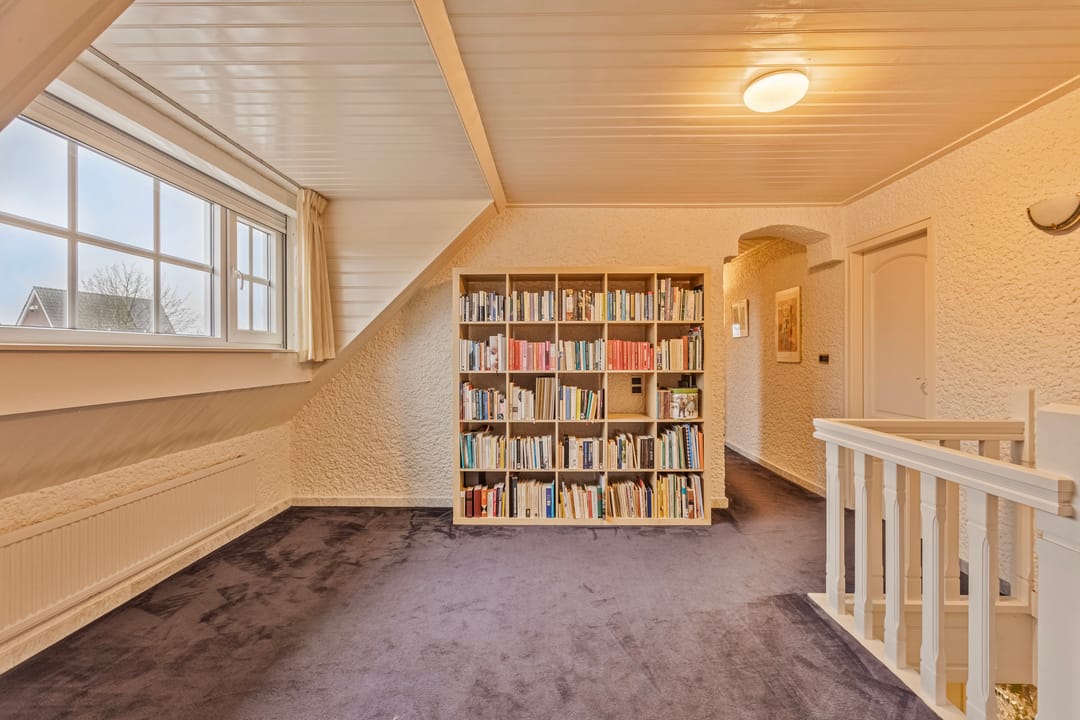 Foto 77 van Hout oost 12