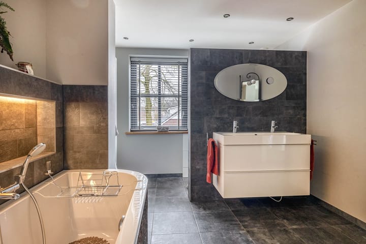 Foto 16 van Van Tuijllaan 14