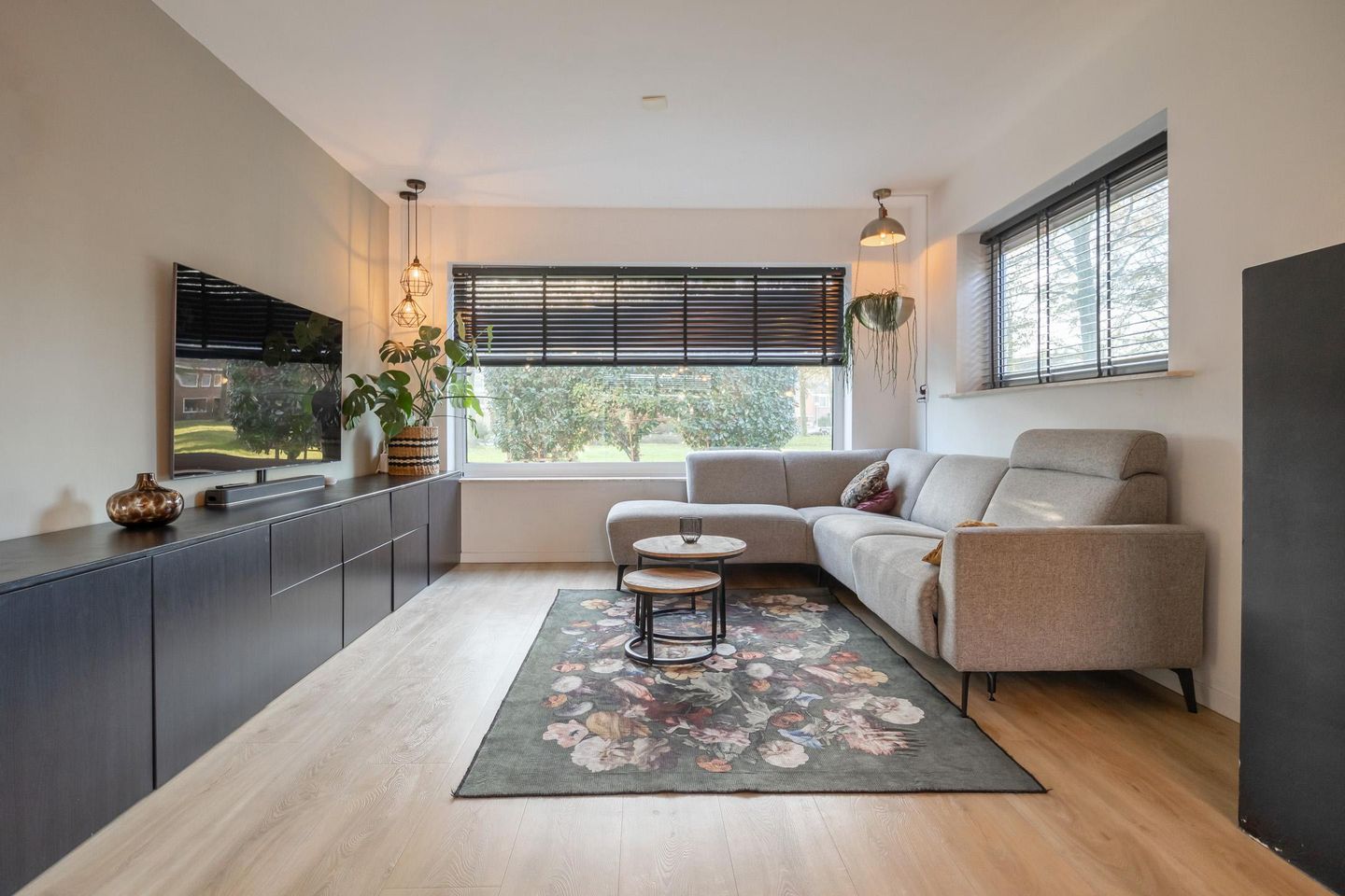 Photo 19 of Lauwerszeestraat 8