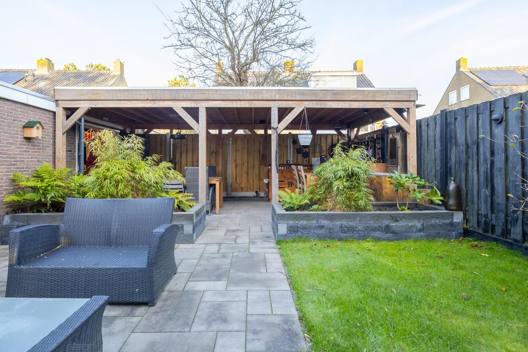 Photo 11 of Lauwerszeestraat 8