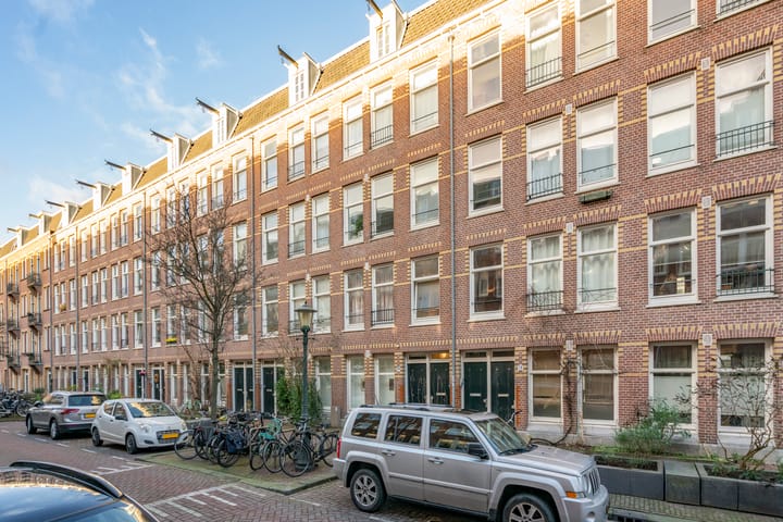 Photo 38 of Van Boetzelaerstraat 80-2