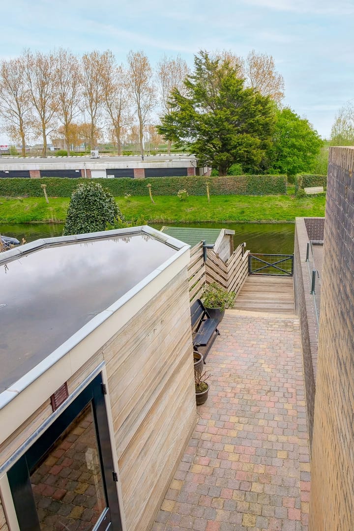 Foto 31 van Andromeda 101