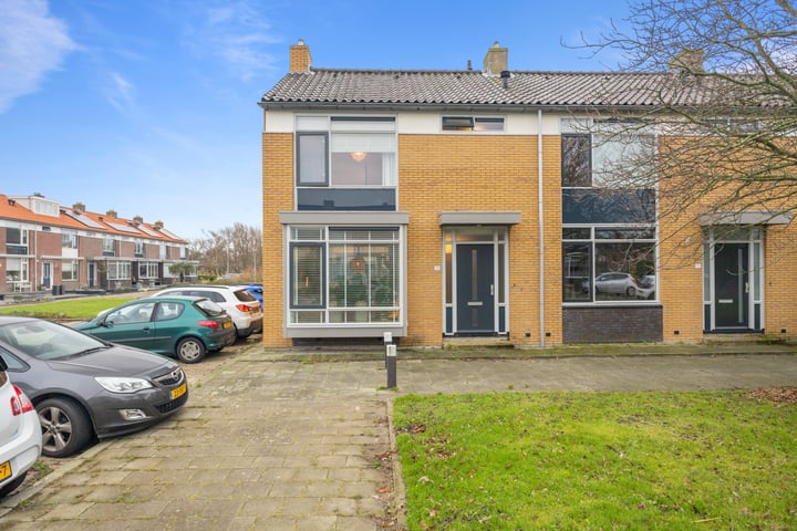 Bekijk foto 2 van Pieter Straatlaan 72