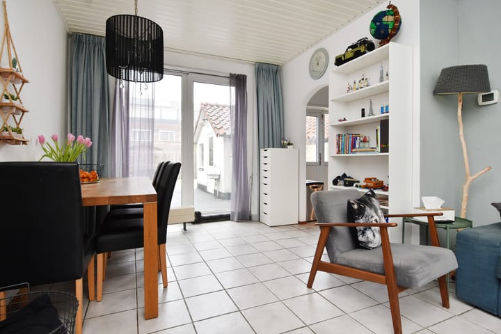 Foto 12 van Evertsenstraat 6