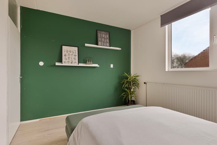 Photo 17 of Oostzeestraat 35