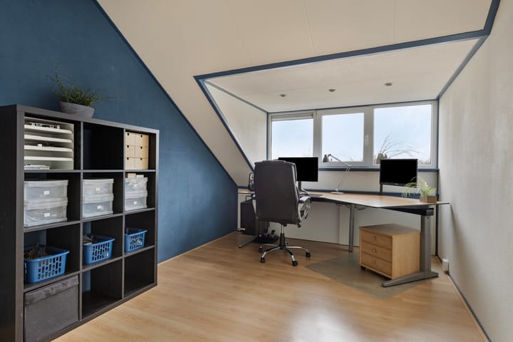 Photo 20 of Oostzeestraat 35