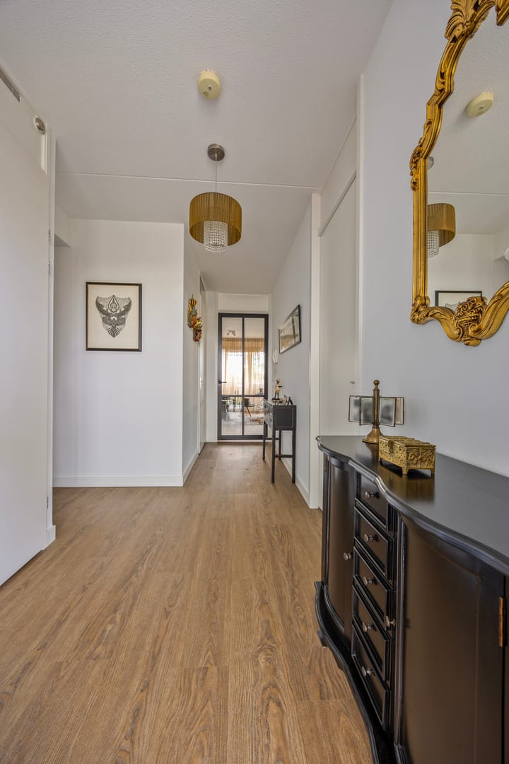 Foto 5 van Veenendaalplein 47