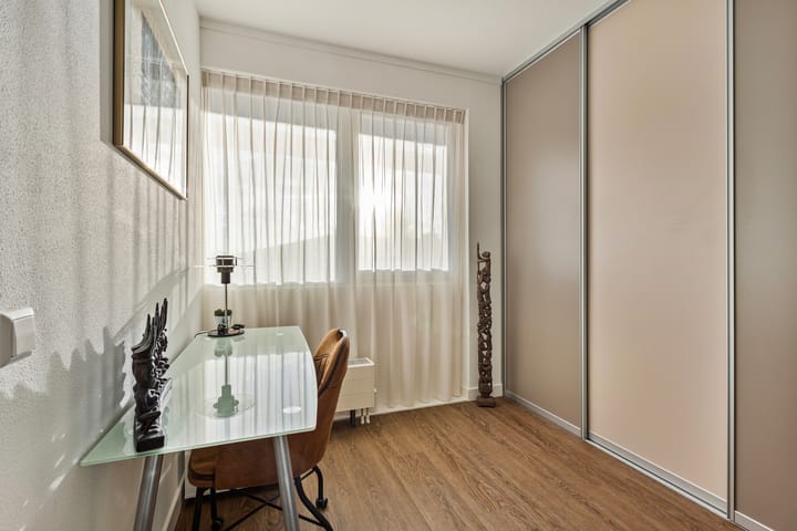 Foto 25 van Veenendaalplein 47