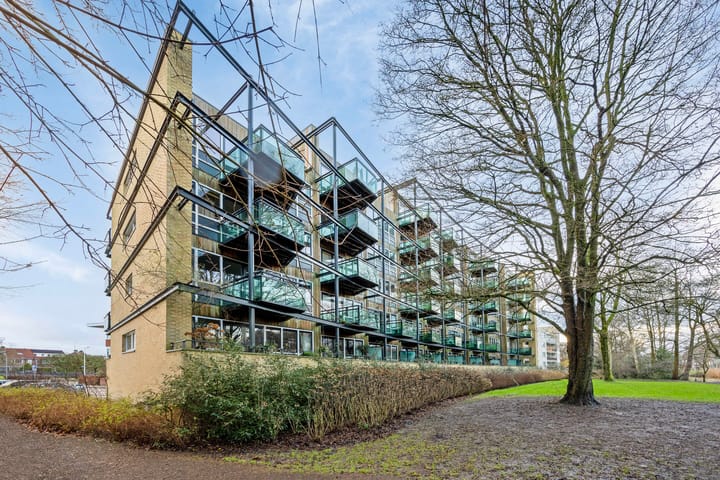 Foto 29 van Veenendaalplein 47